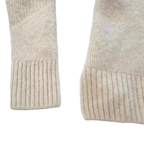 St. John Ivory Cashmere Silk Sweater Drawstring Neck Metal/Fabric‎ Size Small - Picture 4 of 12